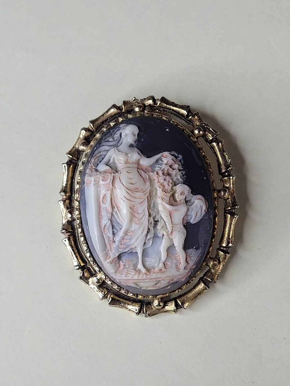 Vintage Victorian Style Venus & Cupid Detailed Cameo Pinback Brooch 1.5" x 2"